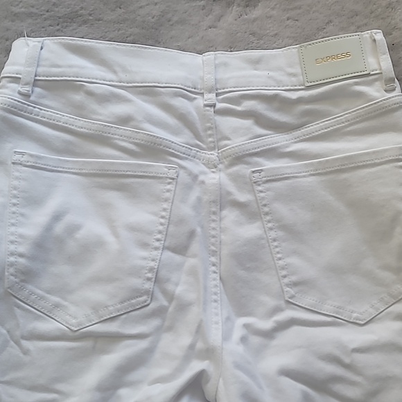 Express High Rise Hyper Stretch Distressed Jeans - Picture 4 of 6